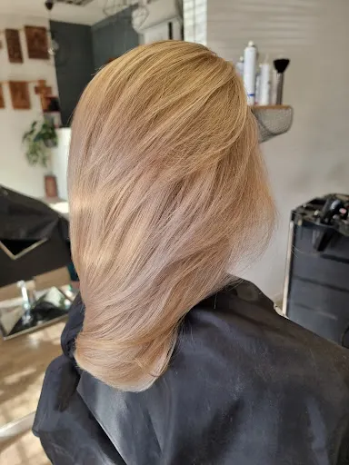 Salon Fryzjerski Izabella